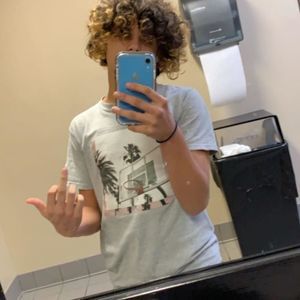 Meet your Posher, Sam